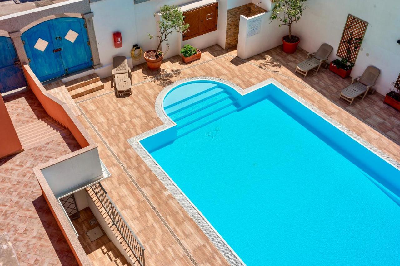 Apartments With Swimming Pool In Santa Teresa Di Gallura מראה חיצוני תמונה